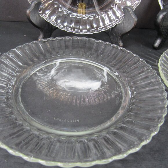 Fortecrisa Vintage Glass Ribbed Design 7 Inch Side Plate Dessert Plate Set of 4 - Picture 4 of 7
